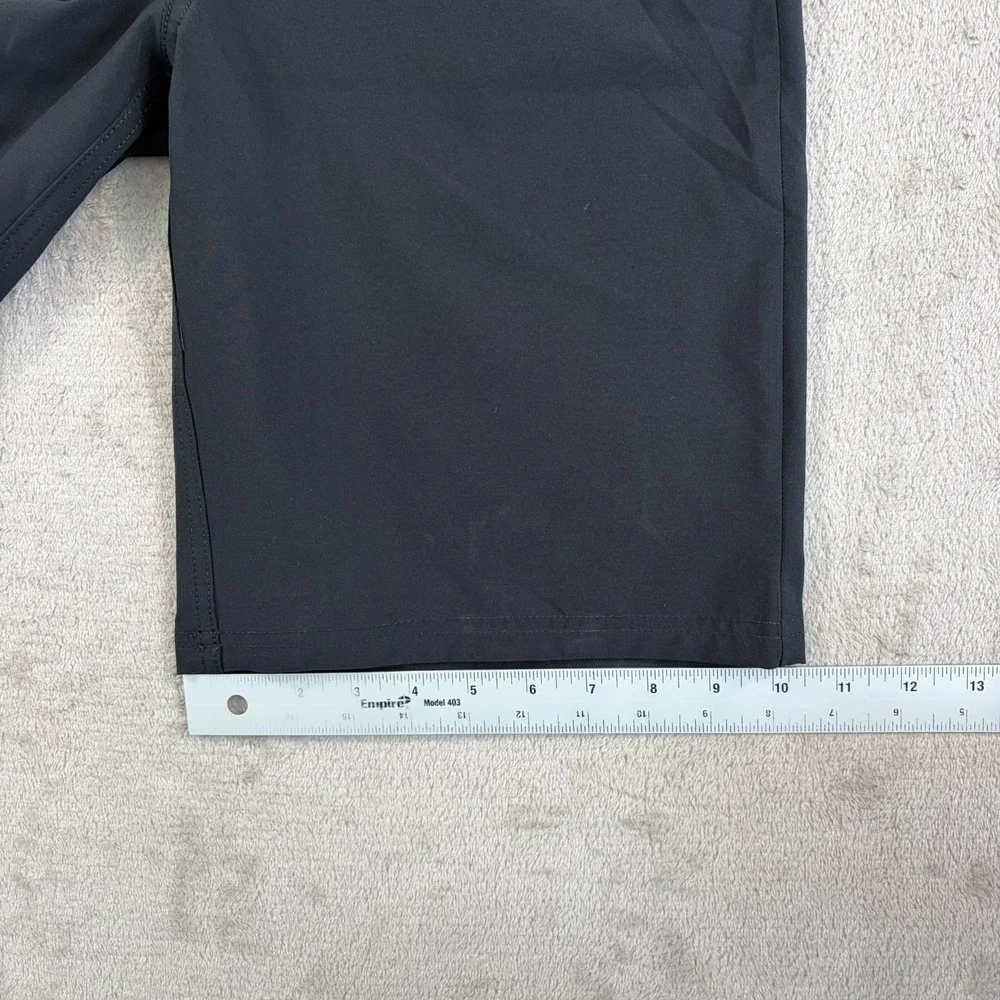 Under Armour Showdown Golf Shorts in Black Boys‎ 16 Performance NWT $40
